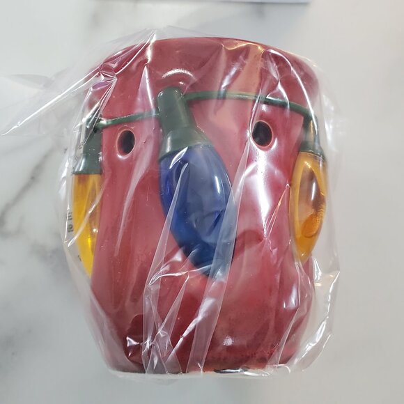 Holiday Lights Scentsy Plugin Mini Warmer - Picture 2 of 13